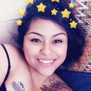 Meet your Posher, Kariely